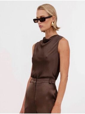 NEW Nonchalant Maisy Top in coffee brown